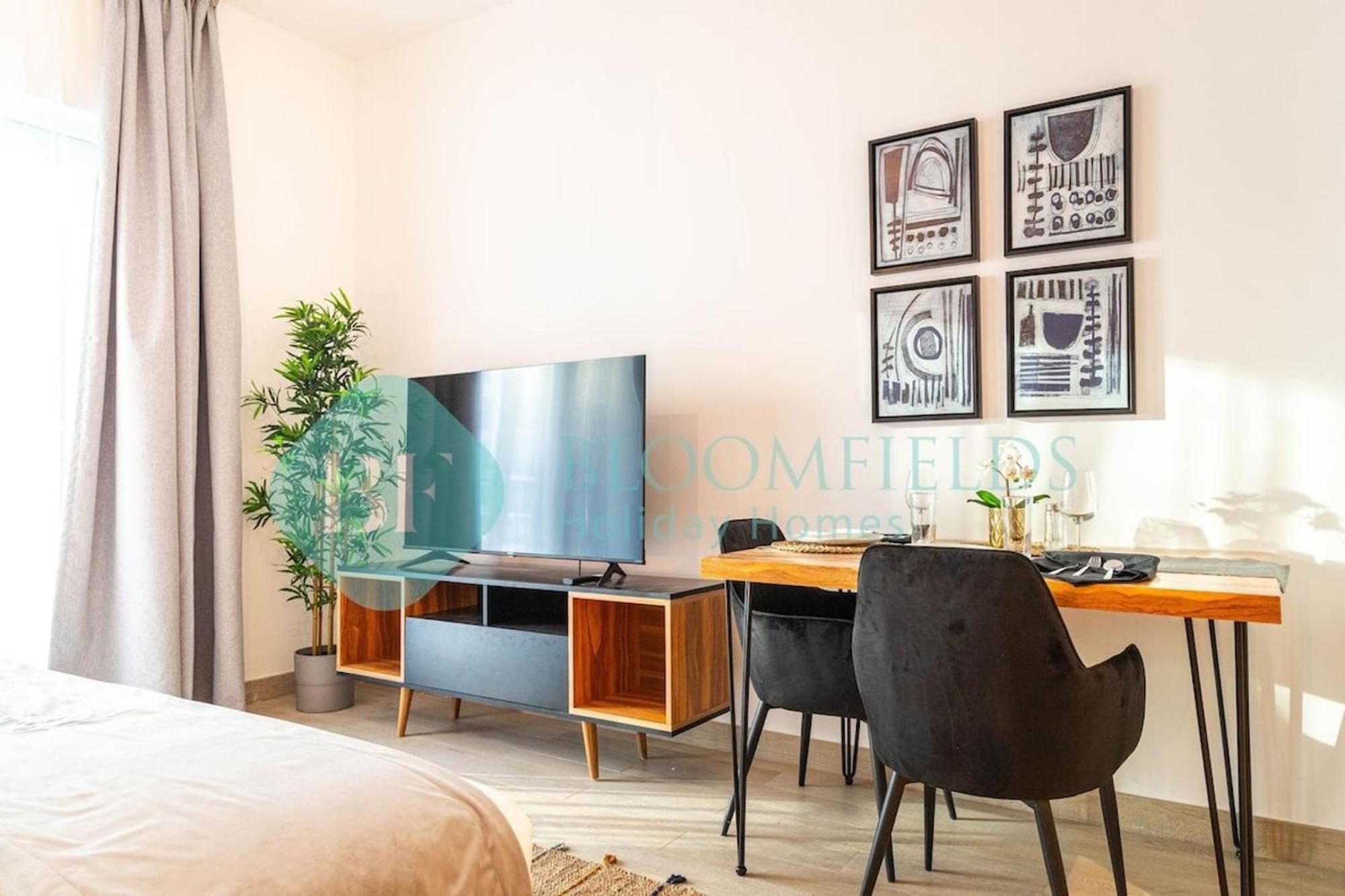 Apartment Bloomfields Stylish Stu In Waters Edge Yas Island Abu Dhabi